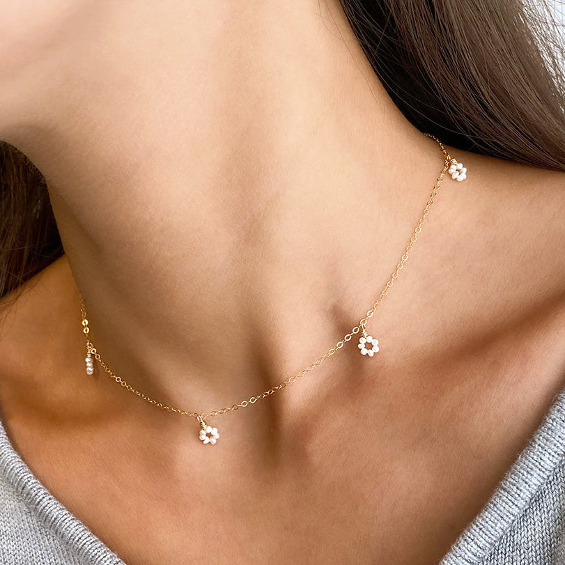 Daisy Flower Freshwater Pearl Choker